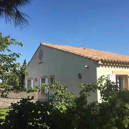 Comfortable With Jacuzzi Montbrun-des-Corbières