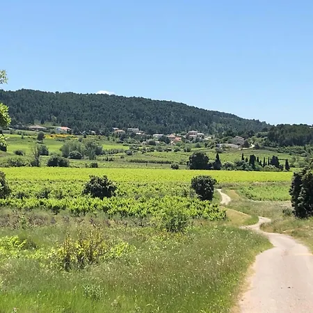 Willa Comfortable With Jacuzzi *