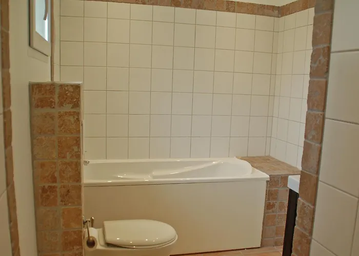 Comfortable With Jacuzzi *