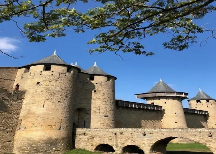 Comfortable With Jacuzzi Montbrun-des-Corbières