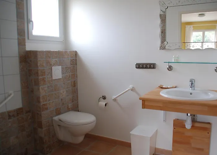 Villa Comfortable With Jacuzzi Montbrun-des-Corbières