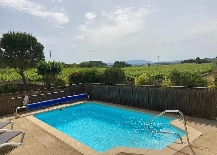 Comfortable With Jacuzzi Villa