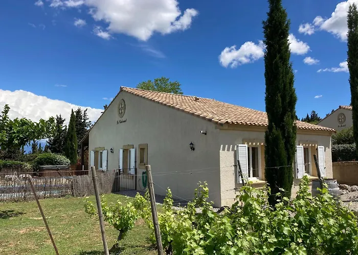 Comfortable With Jacuzzi Montbrun-des-Corbières